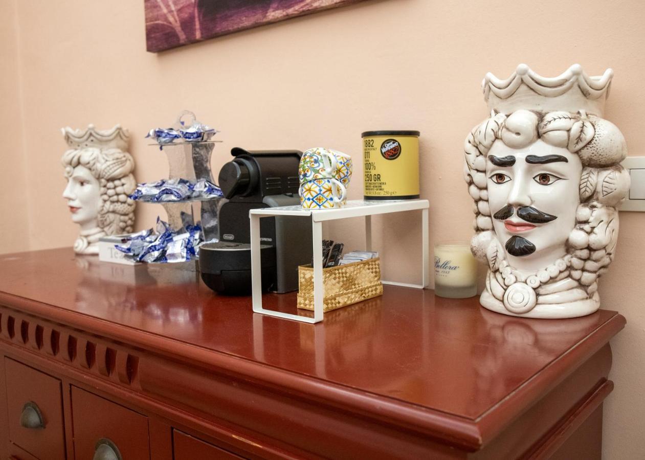 Sicilian Mood - Bed And Breakfast カターニア エクステリア 写真